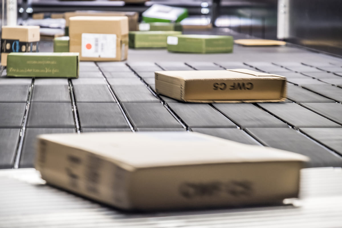 Ukraine Will Not Introduce €3 Parcel Fee, But VAT on International Shipments Is Inevitable, Says Tax Committee Chairman